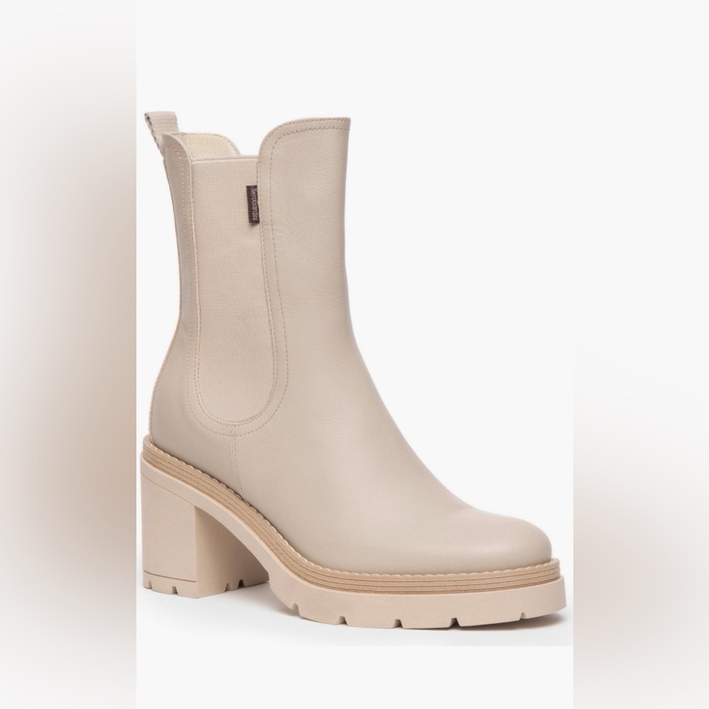 Nero Giardini Beige Block Heeled Chelsea Boots